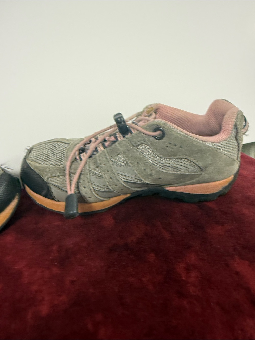 Columbia Girls Size 11 Hiking Trail Shoes Gray Pink Bungee Lace Outdoor - Picture 7 of 11